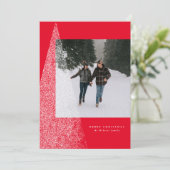 雪のモダン多いクリスマスツリー赤い休日のフォトカード シーズンカード (スタンド正面)