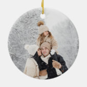 雪のモダン多いブラシストローク写真と楽しいスクリプト セラミックオーナメント (裏面)