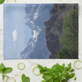 雪のローンパインの山のキャップ キッチンタオル (折り畳み)