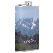 雪のローンパインの山のキャップ フラスク (右)