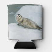 雪の上にかわいいハーバーシール 缶クーラー (裏面)