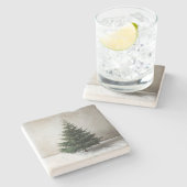 雪の上に柔らかい光を持つミニマルなクリスマスツリー ストーンコースター (横)