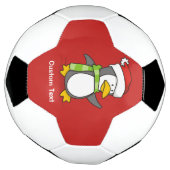 雪の上のクリスマスペンギン歩く サッカーボール (回転)