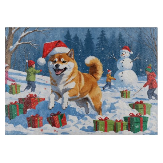雪の上のクリスマス帽を被った柴犬 カッティングボード (正面)
