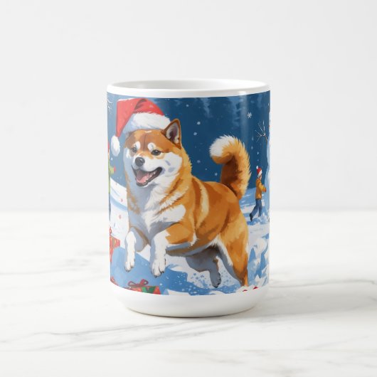 雪の上のクリスマス帽を被った柴犬 コーヒーマグカップ (中央)
