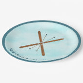 雪の上のクロスカイとポール ペーパープレート (アングル)