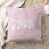 雪の上のピンクのクリスマスボールとピンクの背景 クッション (ブランケット)