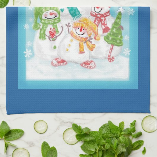 雪の上の可愛いクリスマスの雪だるま家族 キッチンタオル (折り畳み)