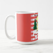 雪の上の猫のクリスマスパーソナライズされた、名前 コーヒーマグカップ (左)