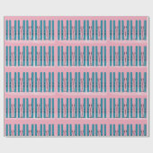 雪の上の青いスキーとピンクの背景 ラッピングペーパー (フラット)