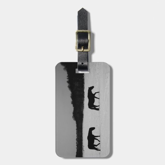 雪の上の馬cd ltcnm ラゲッジタグ (正面縦)