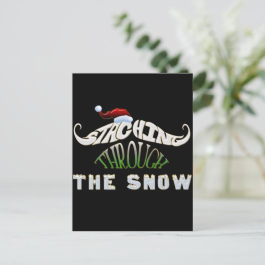 雪の上を歩く ポストカード (スタンド正面)