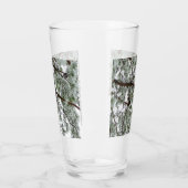 雪の下で松の木の冬の写真 タンブラーグラス (左)