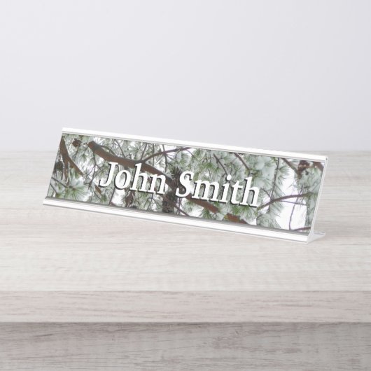 雪の下で松の木の冬の写真 デスクネームプレート (正面)