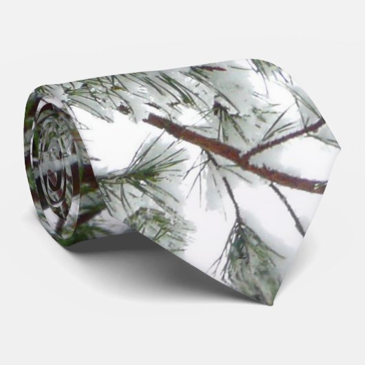 雪の下で松の木の冬の写真 ネクタイ (ロール)