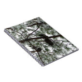 雪の下で松の木の冬の写真 ノートブック (右側)