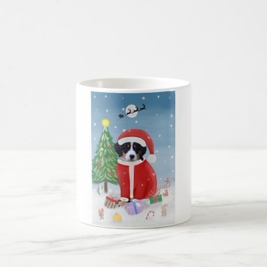 雪の中でクリスマスのプレゼントを贈るベルネーゼ山犬 コーヒーマグカップ (中央)