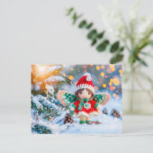 雪の中でクリスマスの小妖精や小人にピネコンを付ける シーズンポストカード (スタンド正面)