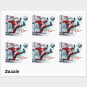 雪の中でサッカーをするサンタクロース スクエアシール (シート)
