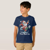 雪の中でサッカーをするサンタ 少年Tシャツ Tシャツ (正面フル)