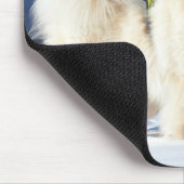 雪の中でサモイドの犬 マウスパッド (コーナー)