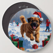 雪の中でチベッ走トのマスチフのクリスマス帽子と 缶バッジ (正面&裏面)