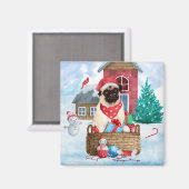 雪の中でパグ犬クリスマスドッグハウス マグネット (正面/裏面)