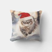 雪の中でメインのクーンクリスマスキャット クッション (正面)