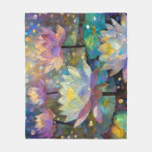 雪の中で咲く上品な蓮の花 フリースブランケット (正面)
