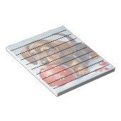 雪の中で愛らしいダッシ遊ャンドの子犬 ノートパッド (アングル)