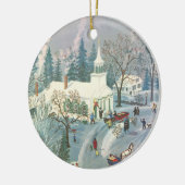 雪の中で教会に行く人々のヴィンテージクリスマス セラミックオーナメント (左)