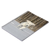 雪の中で白ゴールデンレトリバーの子犬 ノートブック (左側)