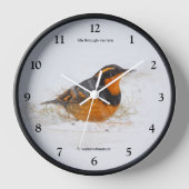 雪の中で美しい多彩なツグミの鳴鳥 壁時計 (正面)