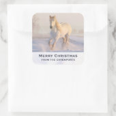 雪の中で美しい白い馬のギャロピングクリスマス スクエアシール (バッグ)