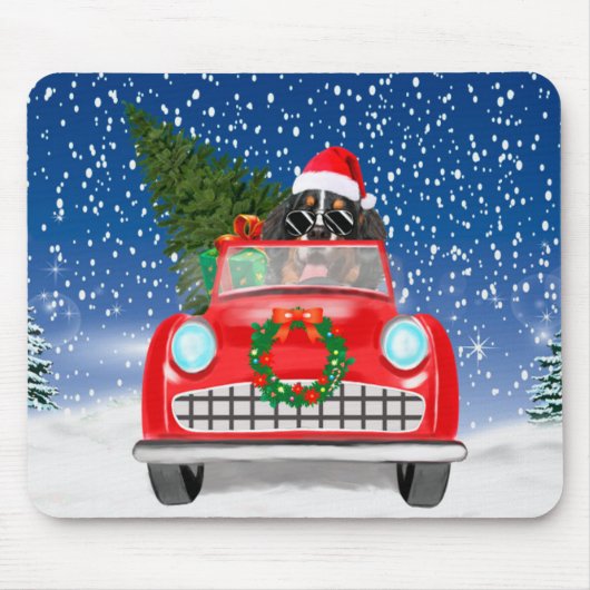 雪の中で車を運転するバーニーズ・マウンテン・ドッグ クリスマス マウスパッド (正面)