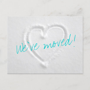 雪の中にハートを持つ冬の動描動はがき 案内ポストカード