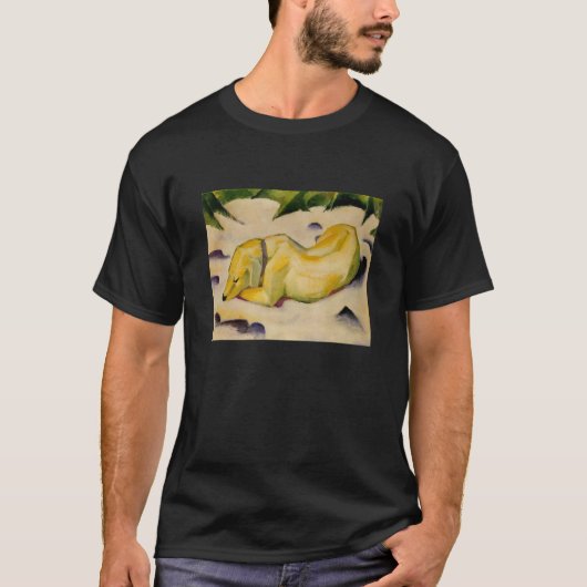 雪の中に横たわるフランツ・マークの犬 Tシャツ (正面)