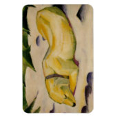 雪の中に横たわる犬(by Franz Marc) マグネット (縦)