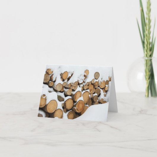 雪の中に薪を積み重ねた様子 シーズンカード (正面)