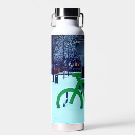 雪の中に閉じ込められる ウォーターボトル