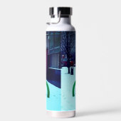 雪の中に閉じ込められる ウォーターボトル (右面)