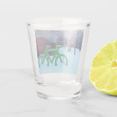 雪の中に閉じ込められる ショットグラス (裏面)