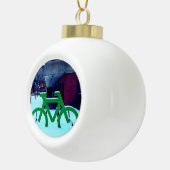 雪の中に閉じ込められる セラミックボールオーナメント (右)