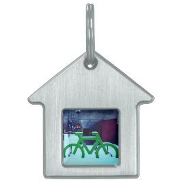 雪の中に閉じ込められる ペットネームタグ