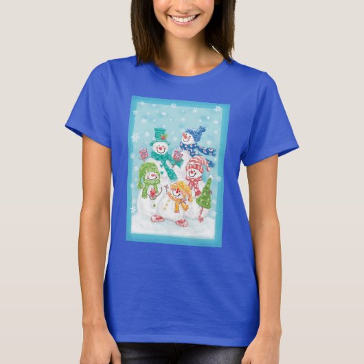 雪の中のかわいいクリスマススノーマンファミリー Tシャツ (正面)