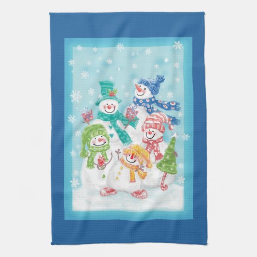 雪の中のかわいいクリスマス雪だるまファミリー キッチンタオル (縦)
