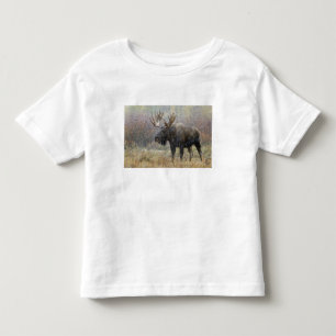 雪の中のアメリカヘラジカとポプラの木 トドラーTシャツ