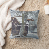 雪の中のカントリーコテージ クッション (ブランケット)