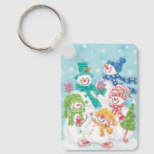 雪の中のキュートなクリスマススノーマンファミリー キーホルダー (正面)
