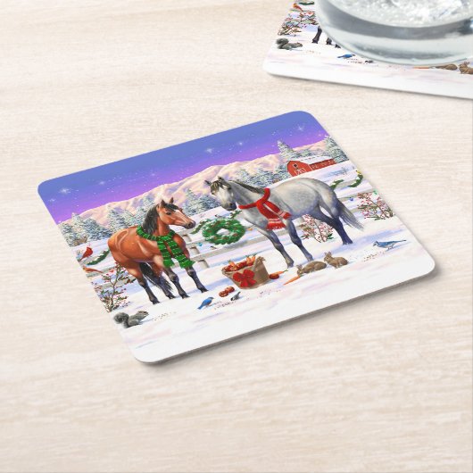 雪の中のクリスマスの馬 スクエアペーパーコースター (アングル)